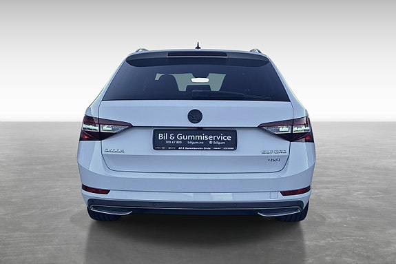 Skoda Superb 8 of 29