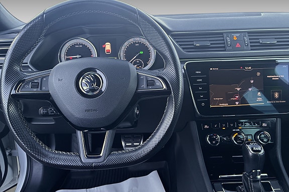 Skoda Superb 17 of 29