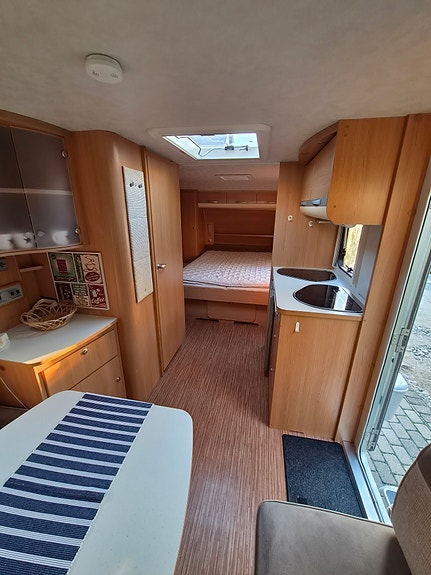 Adria Adora 563 PU 7 of 16