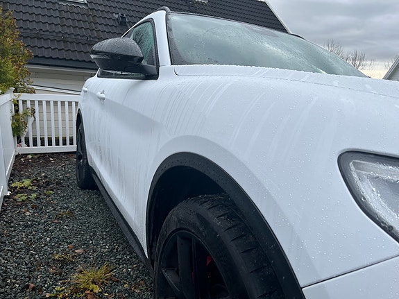 Alfa Romeo Stelvio 5 of 30