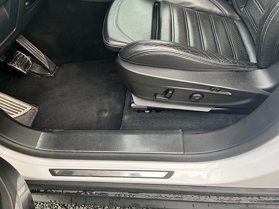 Alfa Romeo Stelvio 28 of 30