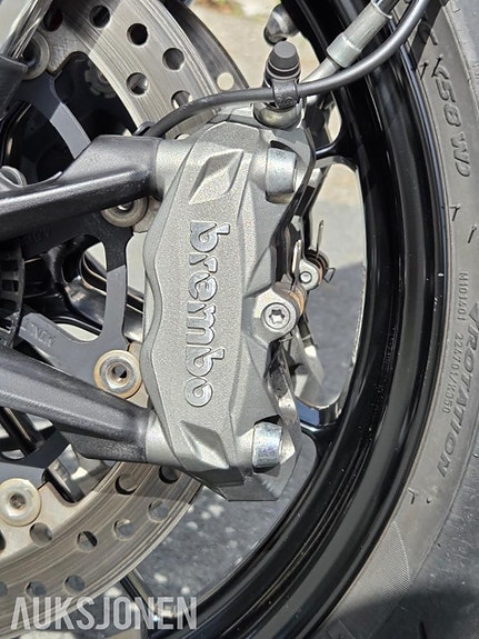 Ducati Hypermotard 939 11 of 17