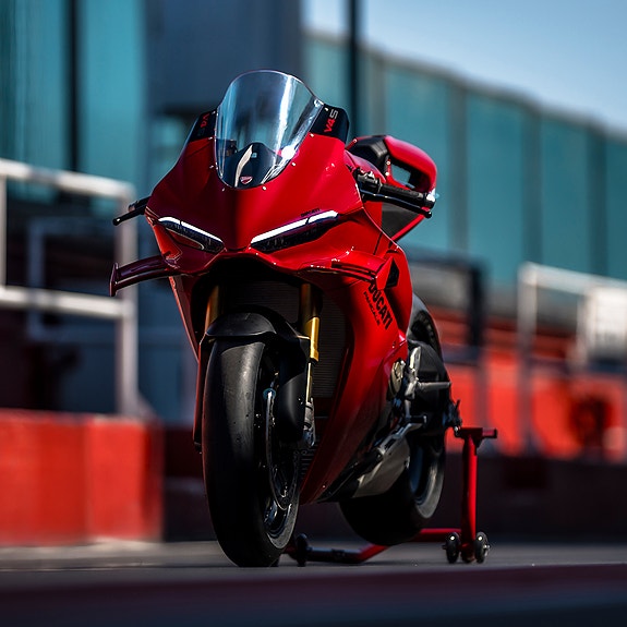 Ducati Panigale V4 / V4s 5 of 15