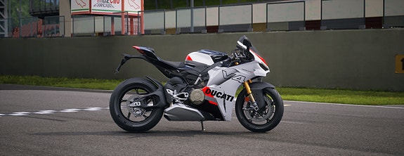 Ducati Panigale V4 / V4s 10 of 15