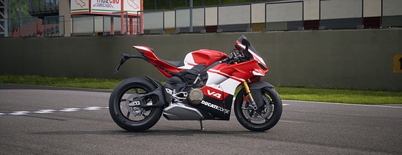 Ducati Panigale V4 / V4s 9 of 15