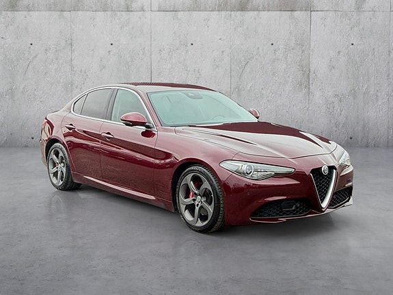 Alfa Romeo Giulia 7 of 20