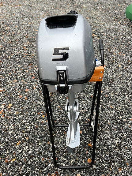 Linder Fishing 440 med motor og henger selges 9 of 12