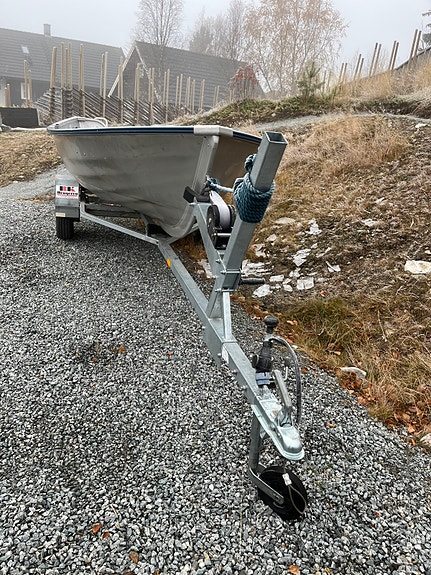 Linder Fishing 440 med motor og henger selges 4 of 12