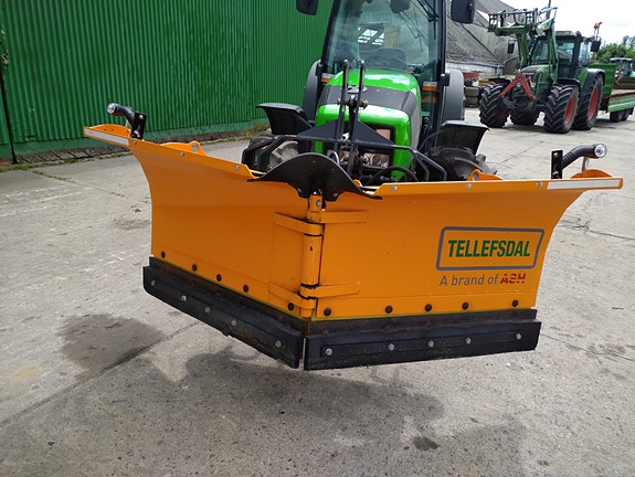 Deutz Fahr Agroplus 420FF 12 of 28