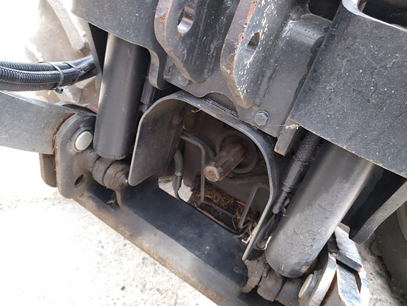 Deutz Fahr Agroplus 420FF 14 of 28
