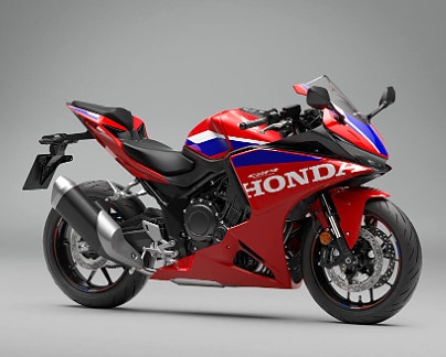 Honda CBR500R 2 of 9