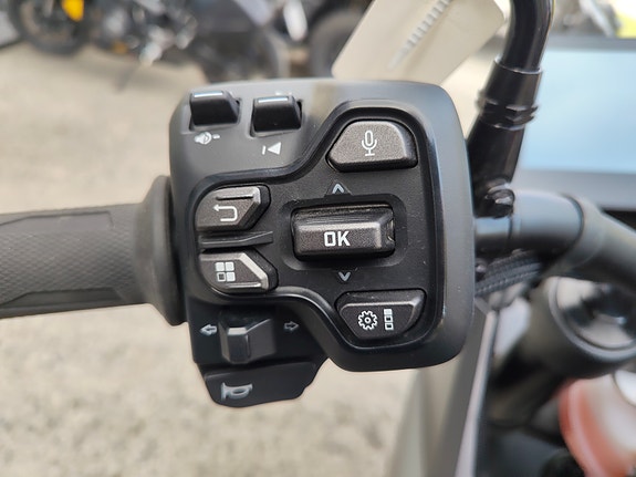 Can-Am Origin  Black //Tilbud// 6 of 10