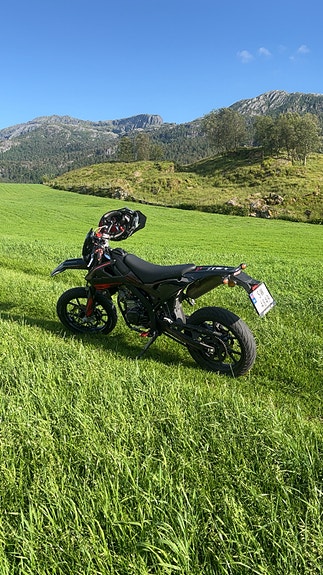 Rieju MRT6 125 4 of 10