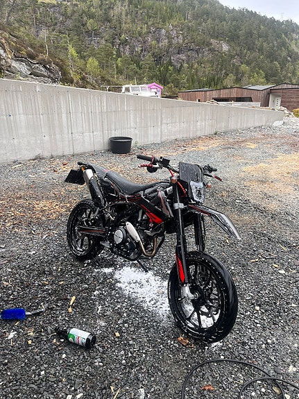 Rieju MRT6 125 3 of 10