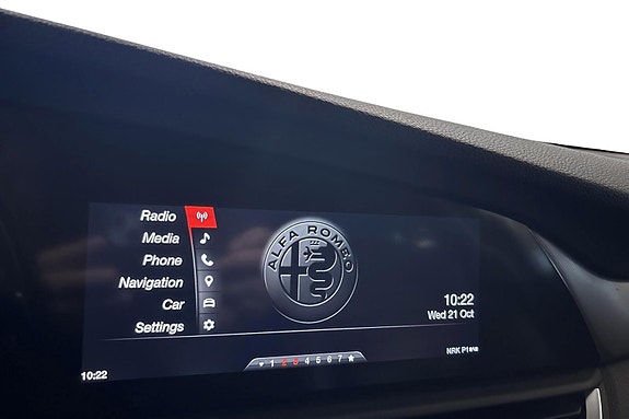 Alfa Romeo Giulia 11 of 30