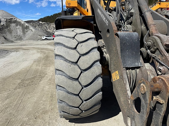 Volvo L180G hjullaster med sentralsmøring og 3. funksjon 17 of 30