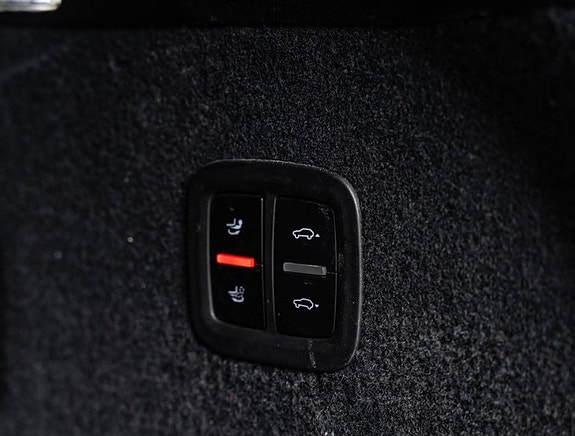 Porsche Cayenne 26 of 27