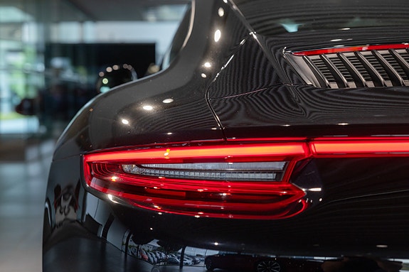 Porsche 911 Carrera 4 GTS 10 of 30