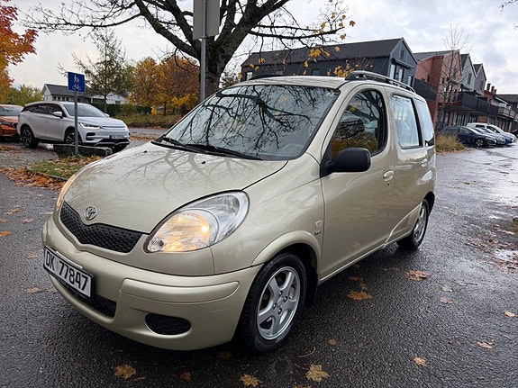 Toyota Yaris Verso