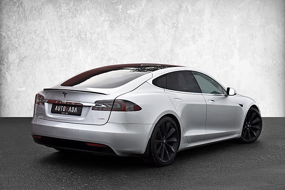 Tesla Model S 5 of 28