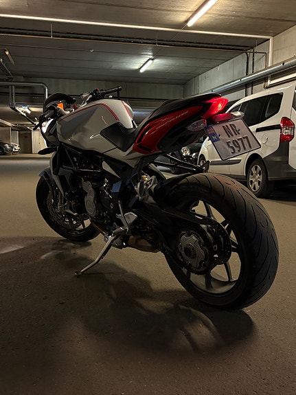 MV Agusta Brutale 800 8 of 13
