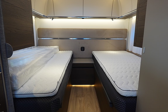 Adria ALPINA 583 UL 23 of 30