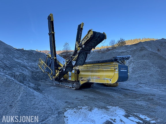 Keestrack C6 Hybrid Sikteverk - 5 469 t, dieselmotor ca. 600 t, 3-dekks siktekasse, 4 fraksjoner 10 of 30