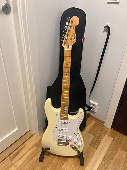 Fender Stratocaster