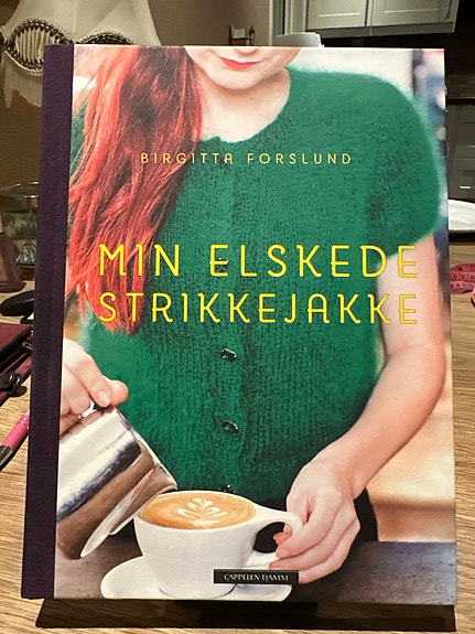 Birgitta Forslund bok Min elskede strikkejakke