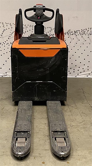 Toyota LPE250 3 of 4