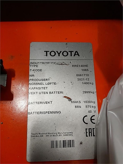Toyota RRE140HE 4 of 4