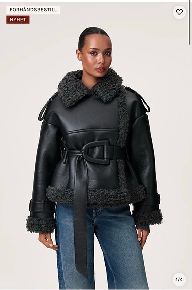 ADOORE «manchester» cropped jakke (nypris 3700kr)