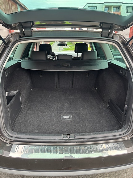 Volkswagen Passat 15 of 30