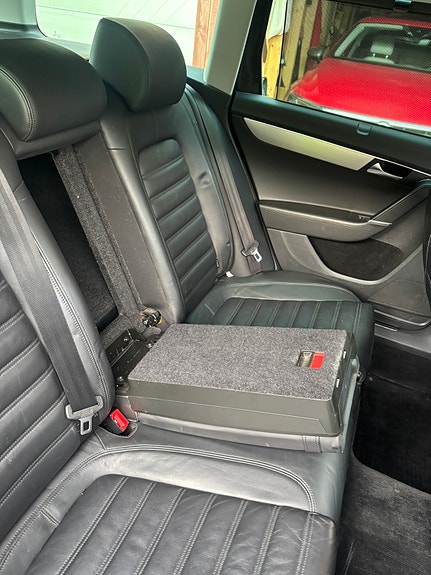 Volkswagen Passat 18 of 30