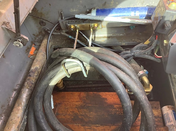 Hitachi ZX210LC-3 10 of 15