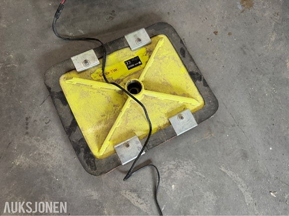 Andre AL-vac vakuumløfter med sugeplate og lader 3 of 7