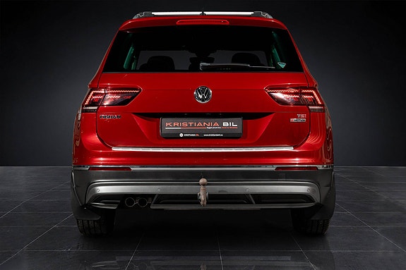 Volkswagen Tiguan 4 of 30