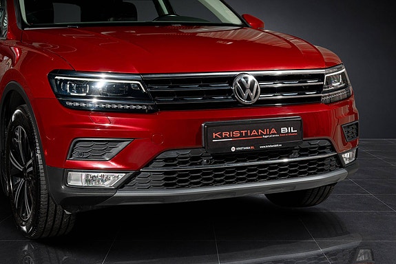 Volkswagen Tiguan 5 of 30