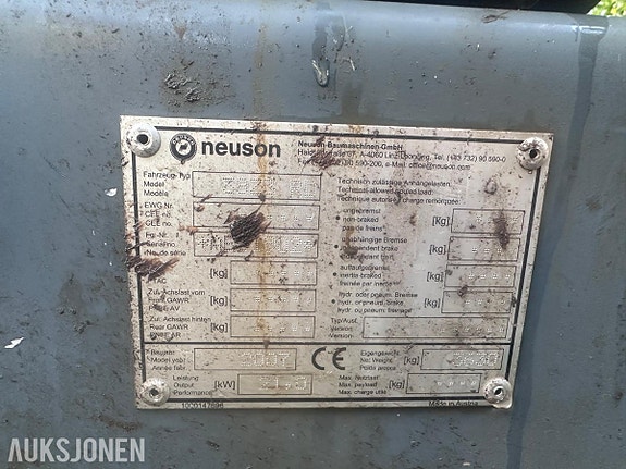 Neuson 38Z3 beltegraver 11 of 19