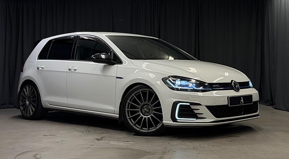Volkswagen Golf VII