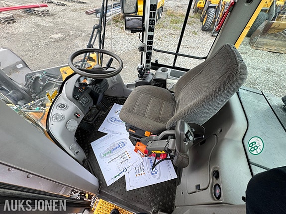 Volvo L70 F 14 of 30