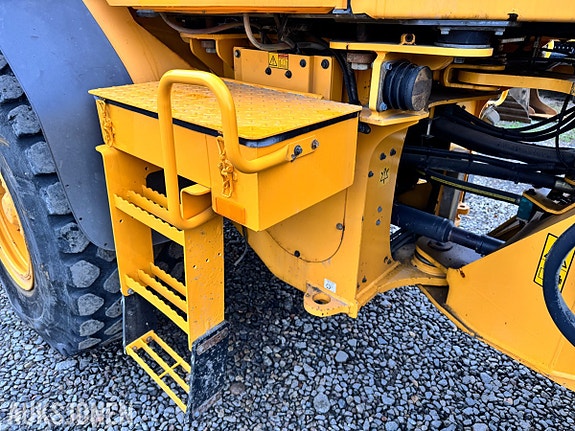 Volvo L70 F 28 of 30