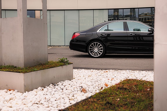 Mercedes-Benz S 500 21 of 30