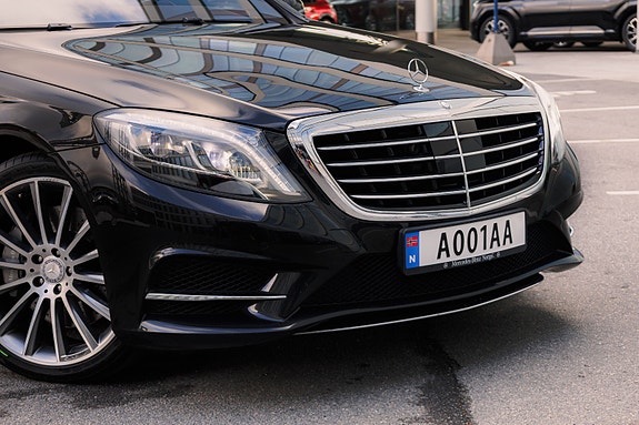 Mercedes-Benz S 500 4 of 30