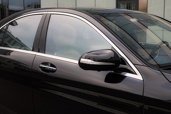 Mercedes-Benz S 500 14 of 30