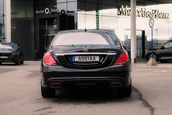 Mercedes-Benz S 500 23 of 30