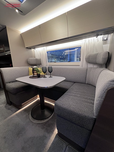 Adria Alpina 663 PT 9 of 21