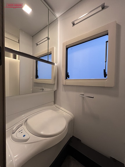 Adria Alpina 663 PT 16 of 21