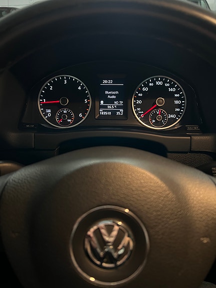 Volkswagen Tiguan 24 of 30