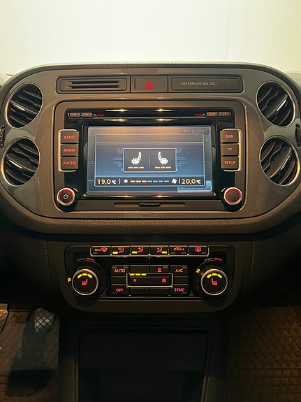 Volkswagen Tiguan 17 of 30